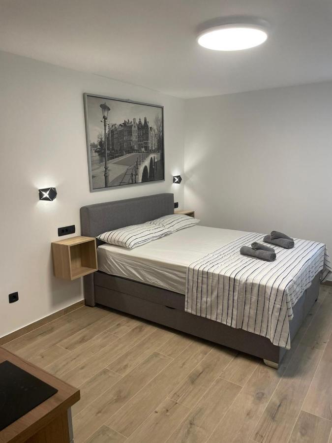 Apartments Anka Pula Exterior photo