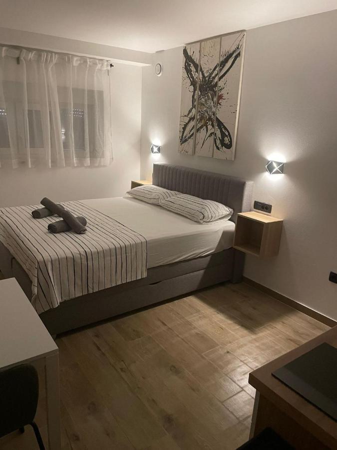 Apartments Anka Pula Exterior photo